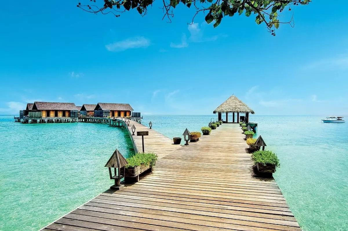 Tripla Overwater