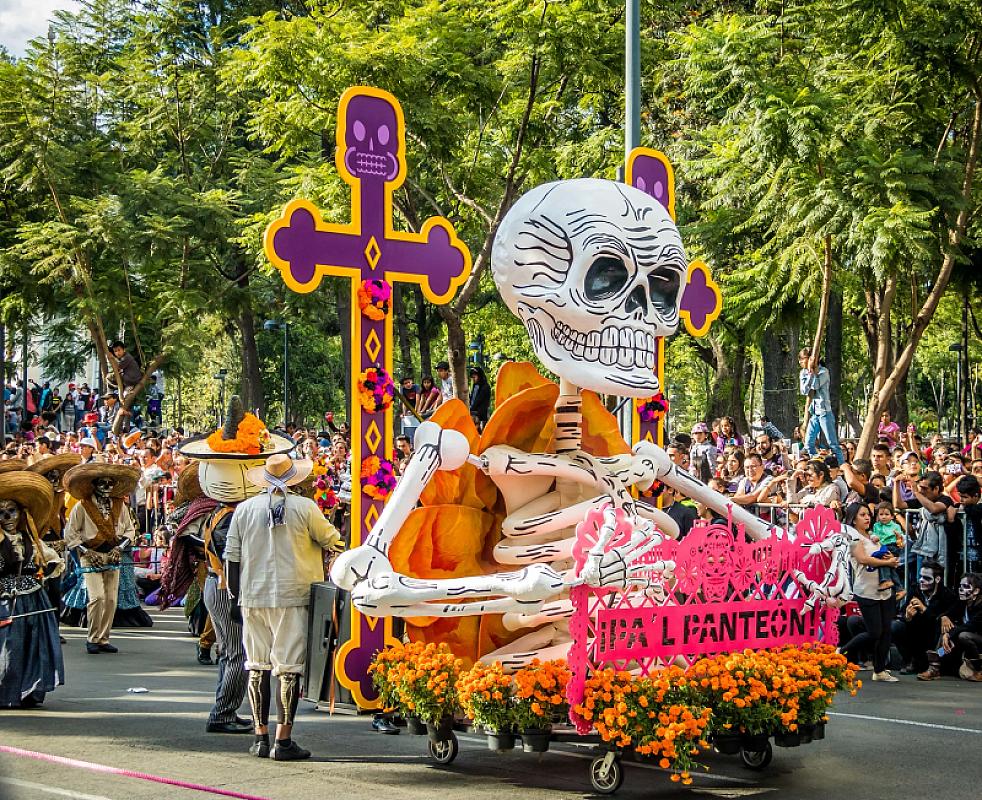  - Dia de Los Muertos & Cancùn