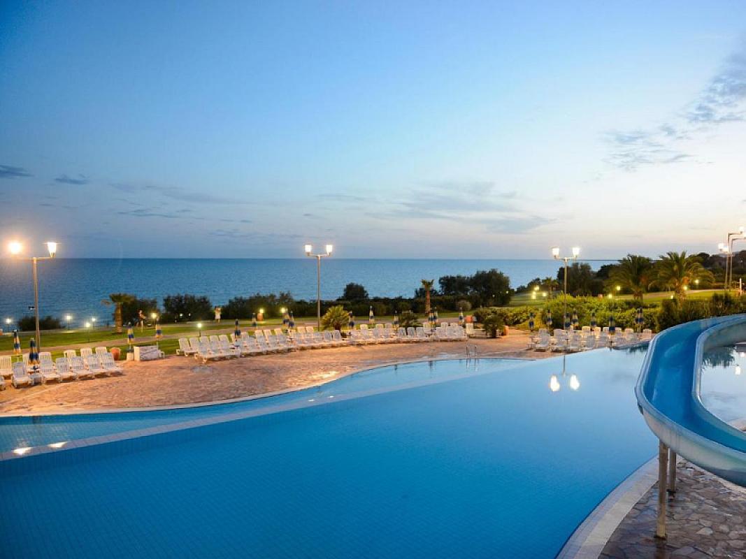 Bluserena Serenusa Resort