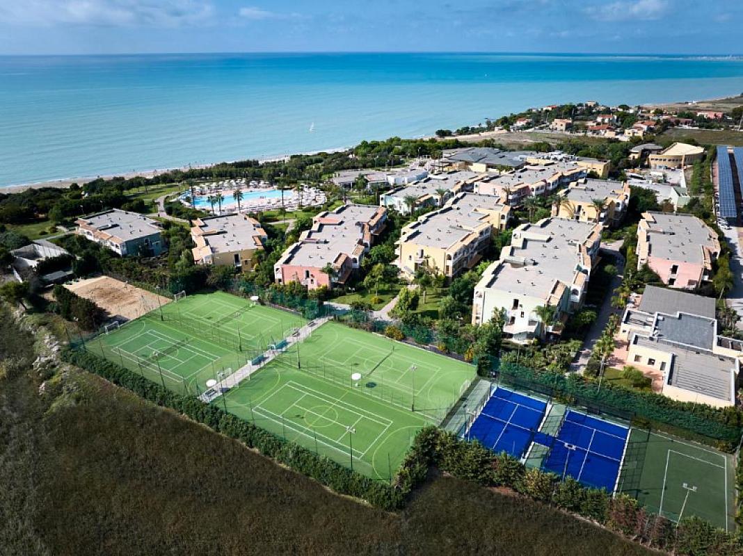  - Bluserena Serenusa Resort