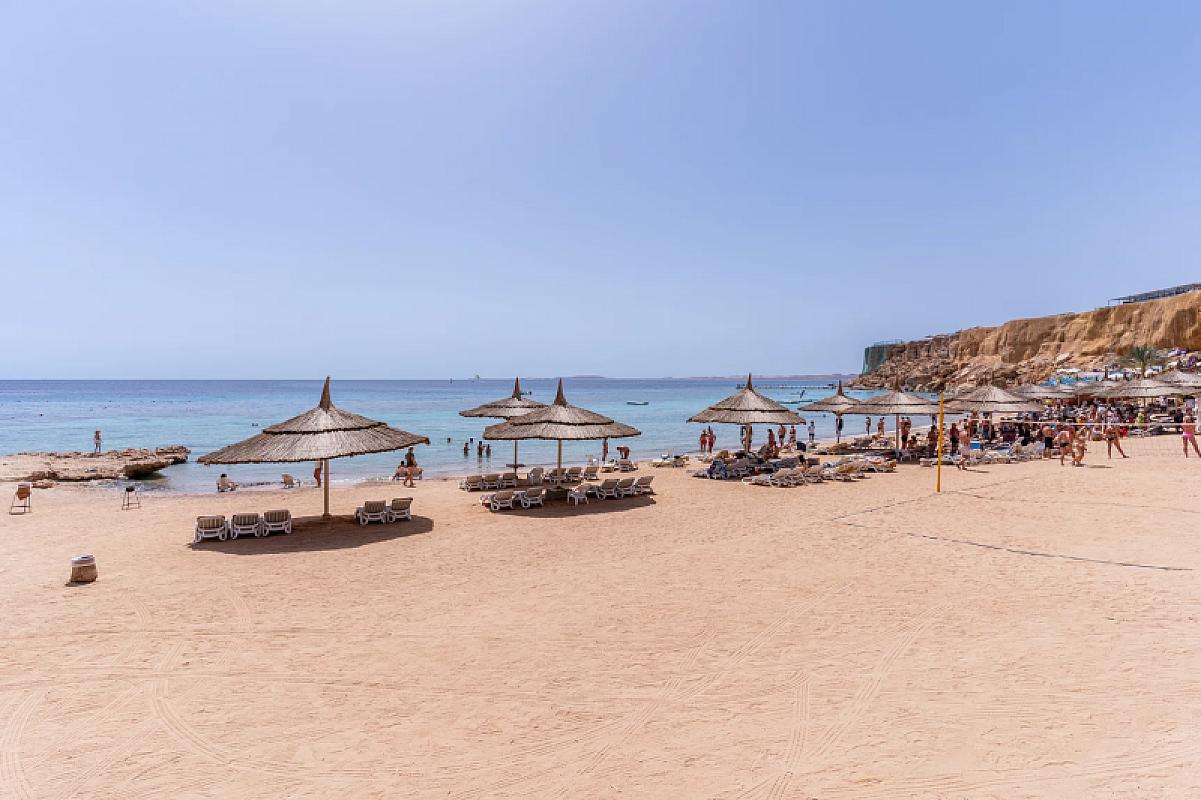  - Faraana Reef Resort