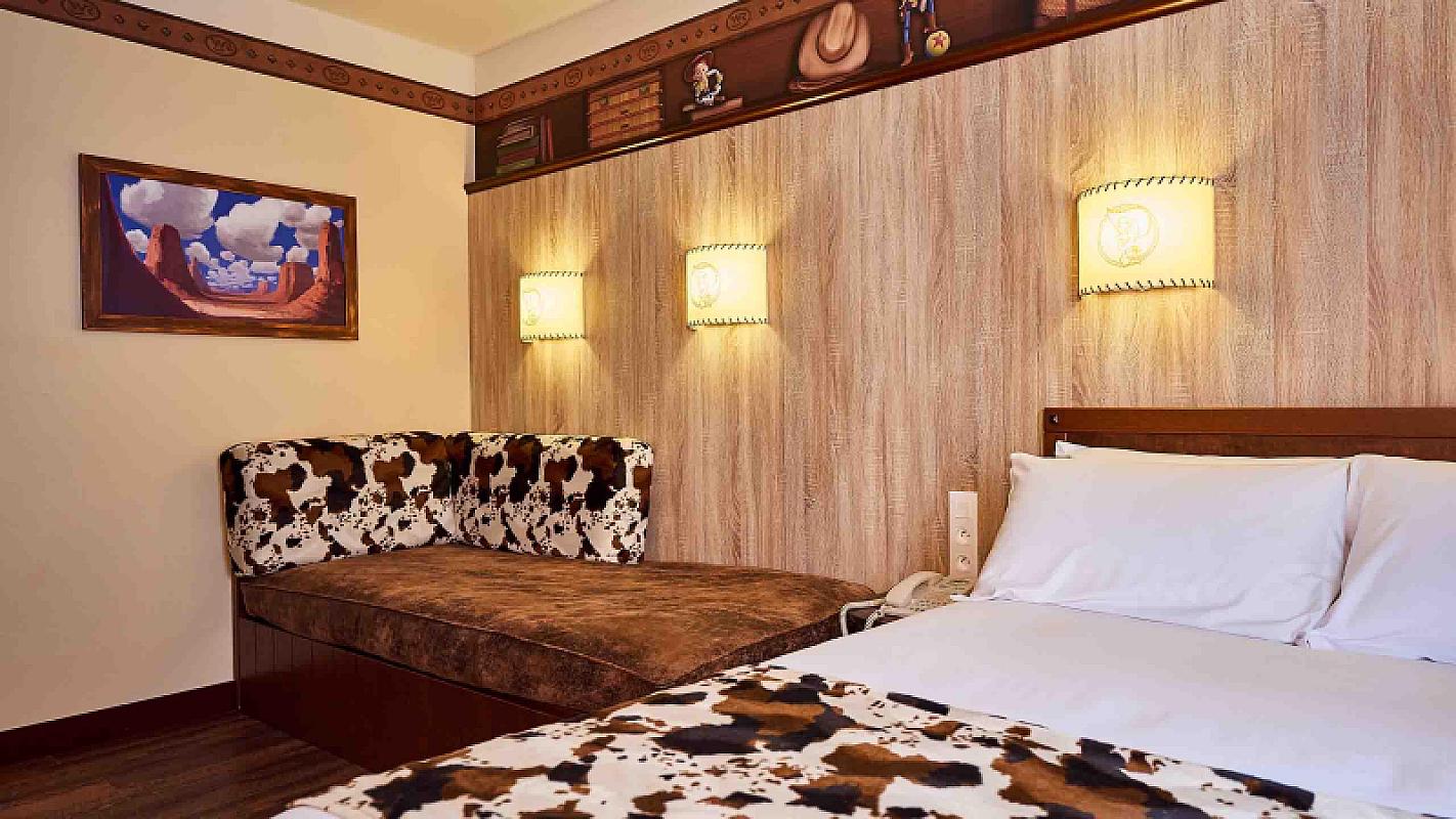  - Disney Adventure World