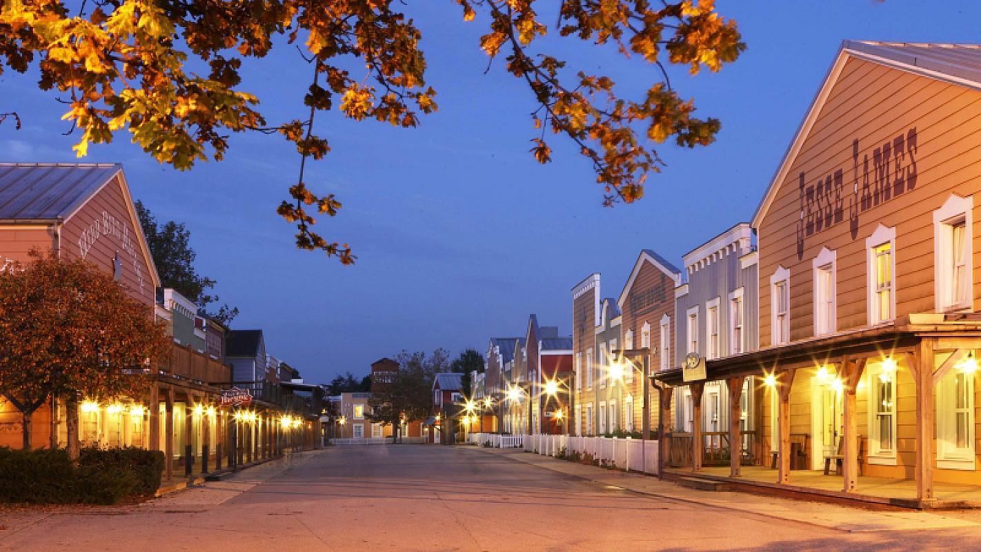  - Disney Adventure World