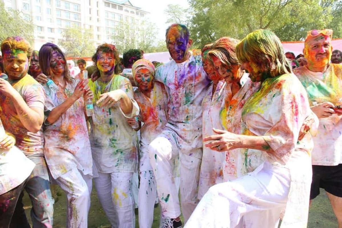  - Tour India Holi Festival
