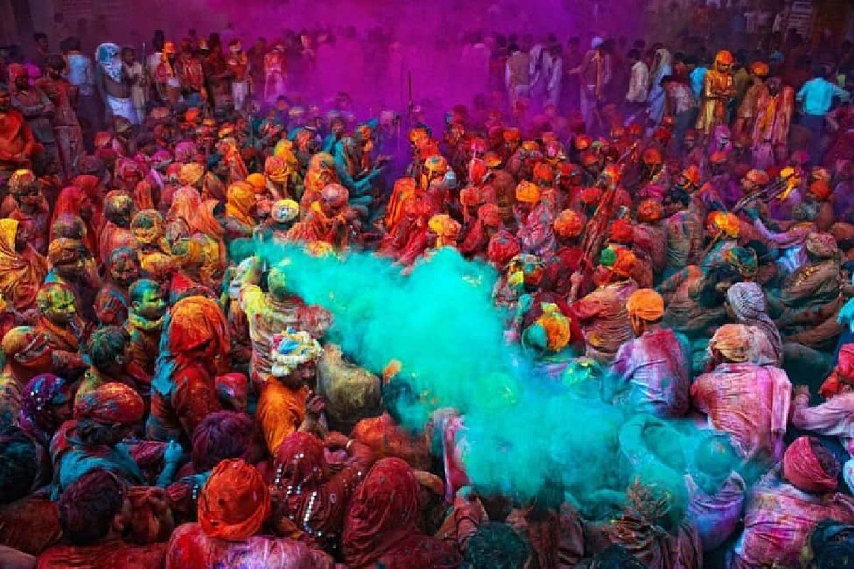 - Tour India Holi Festival