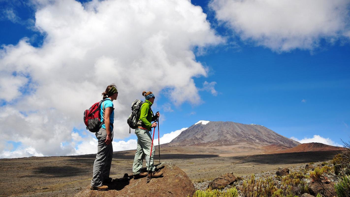 - Kenya Futura Club Twiga + Safari Kilimanjaro
