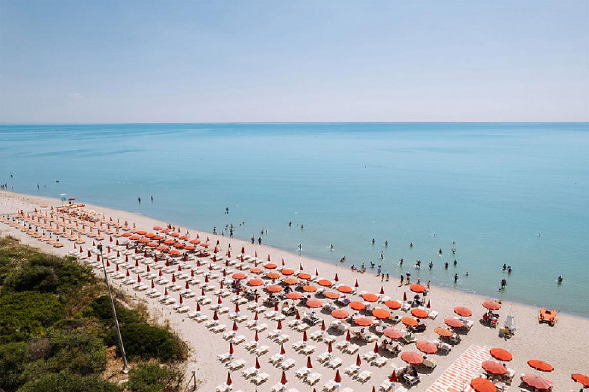  - Nicolaus Club Magna Grecia